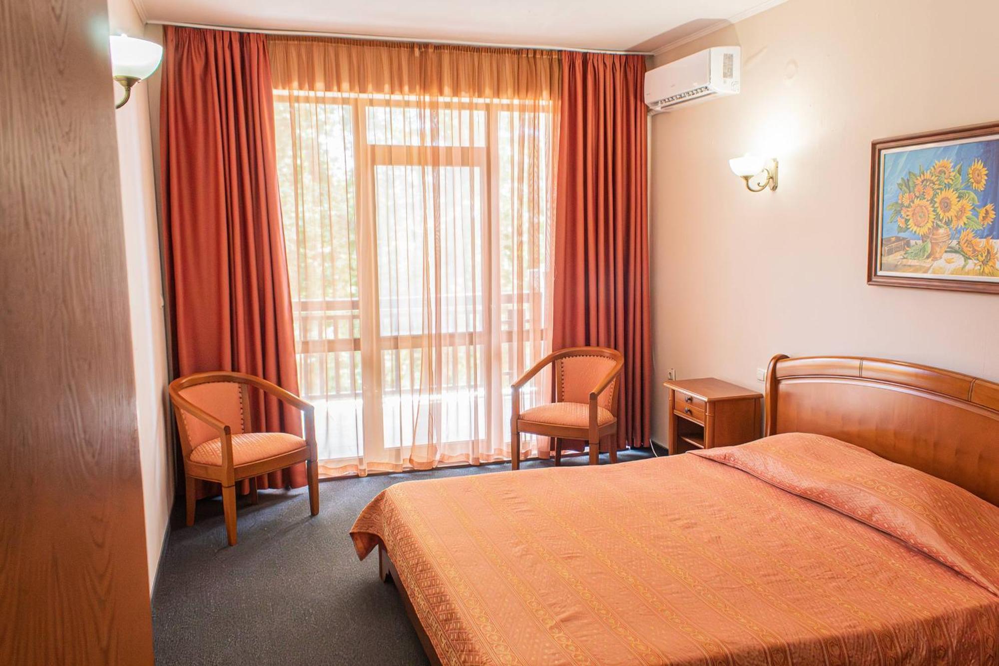 Estreya Residence Hotel And Spa セインツ・コンスタンティン＆ヘレナ エクステリア 写真